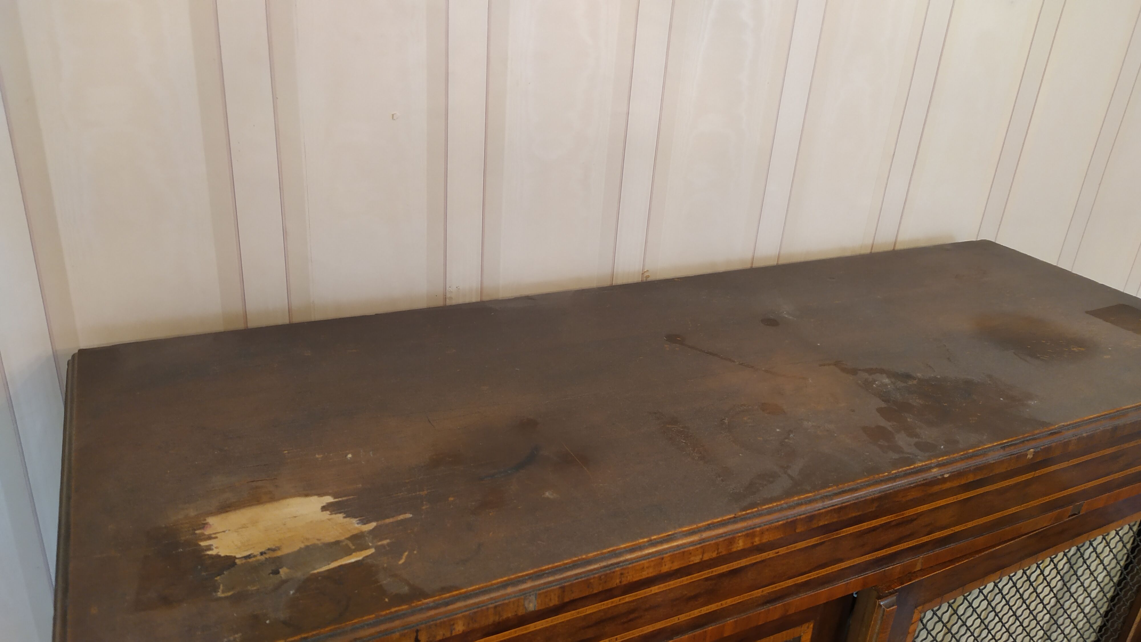 Library louis 15, old, door with fence