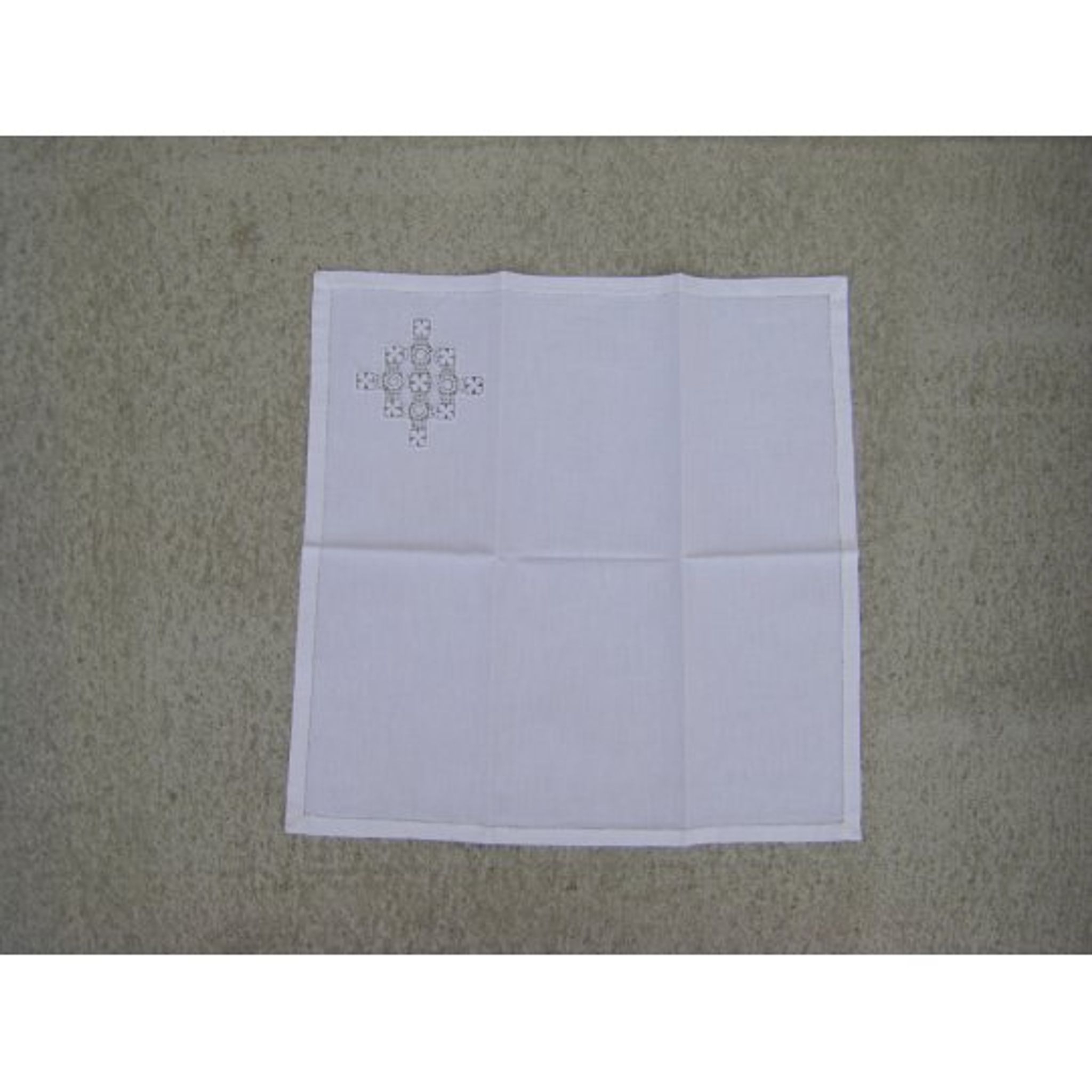 Tablecloth and its twelve vintage towels