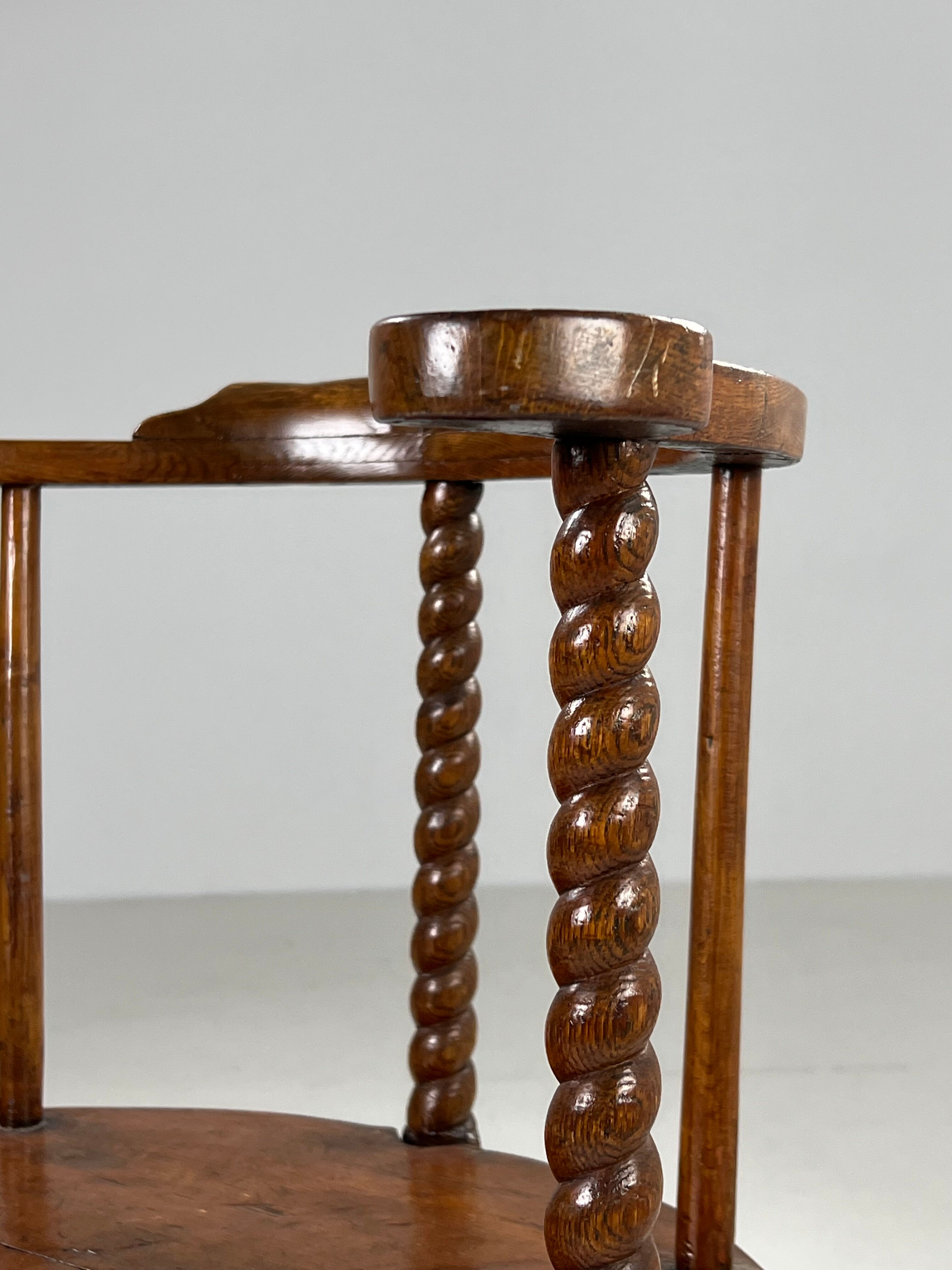 Corner chair