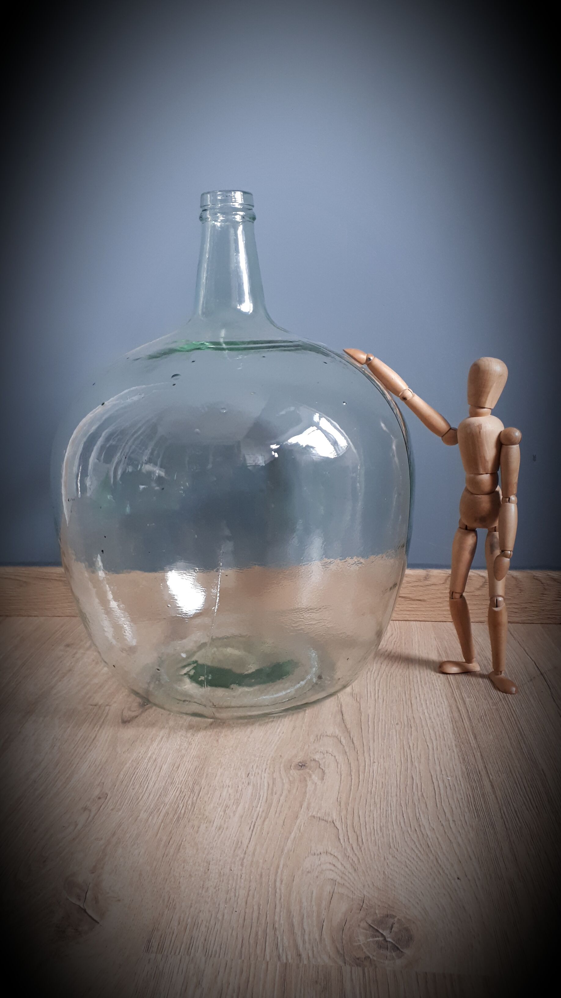 Demijohn 20L transparent round