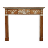 Cheminée ancienne victorienne en pin goudronné et gesso sculpté