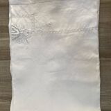 Nappe rectangulaire brodée 285 x 185 cm