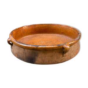 plat en terre vernissée