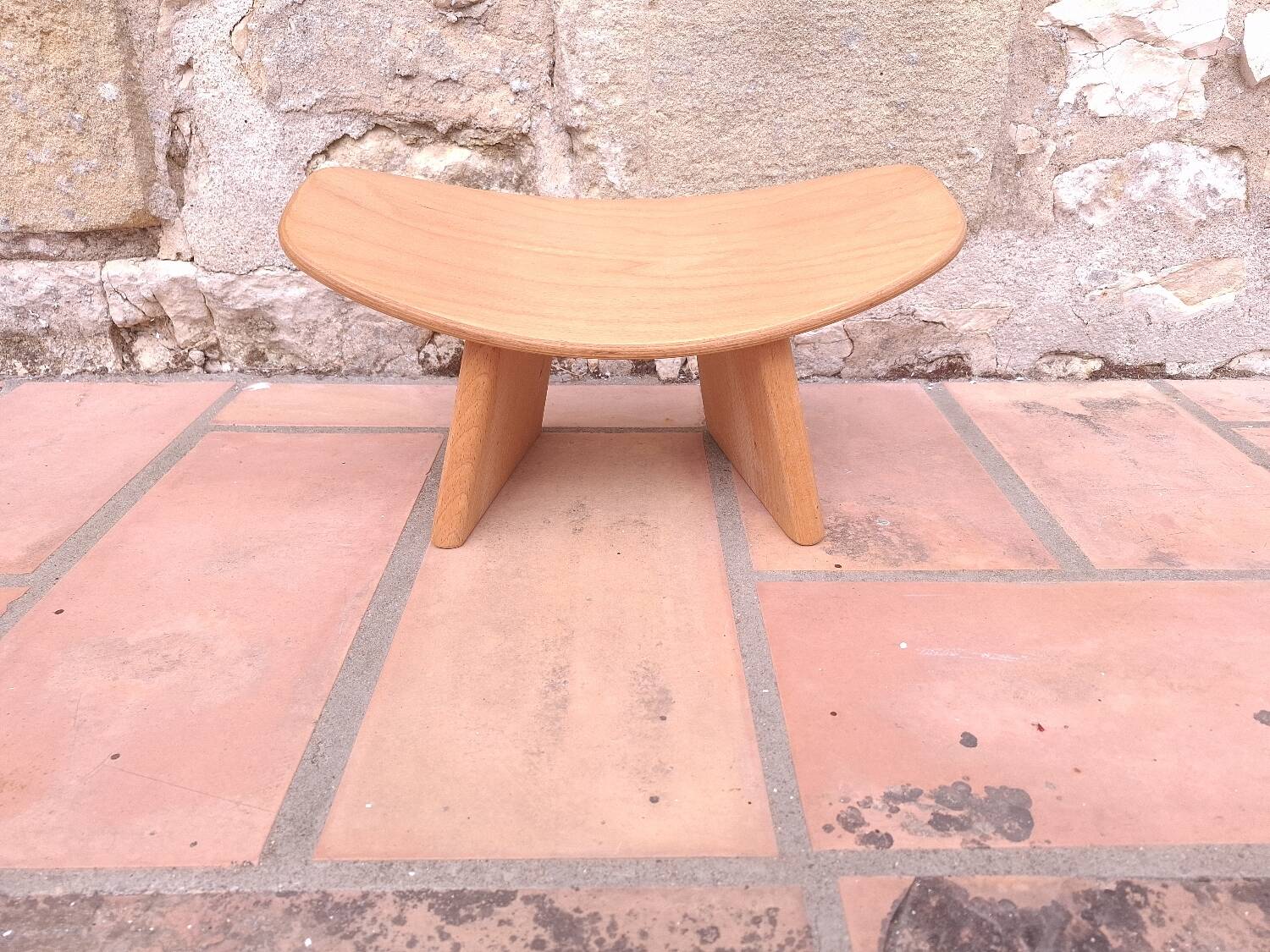 Alain Gaubert designer meditation stool