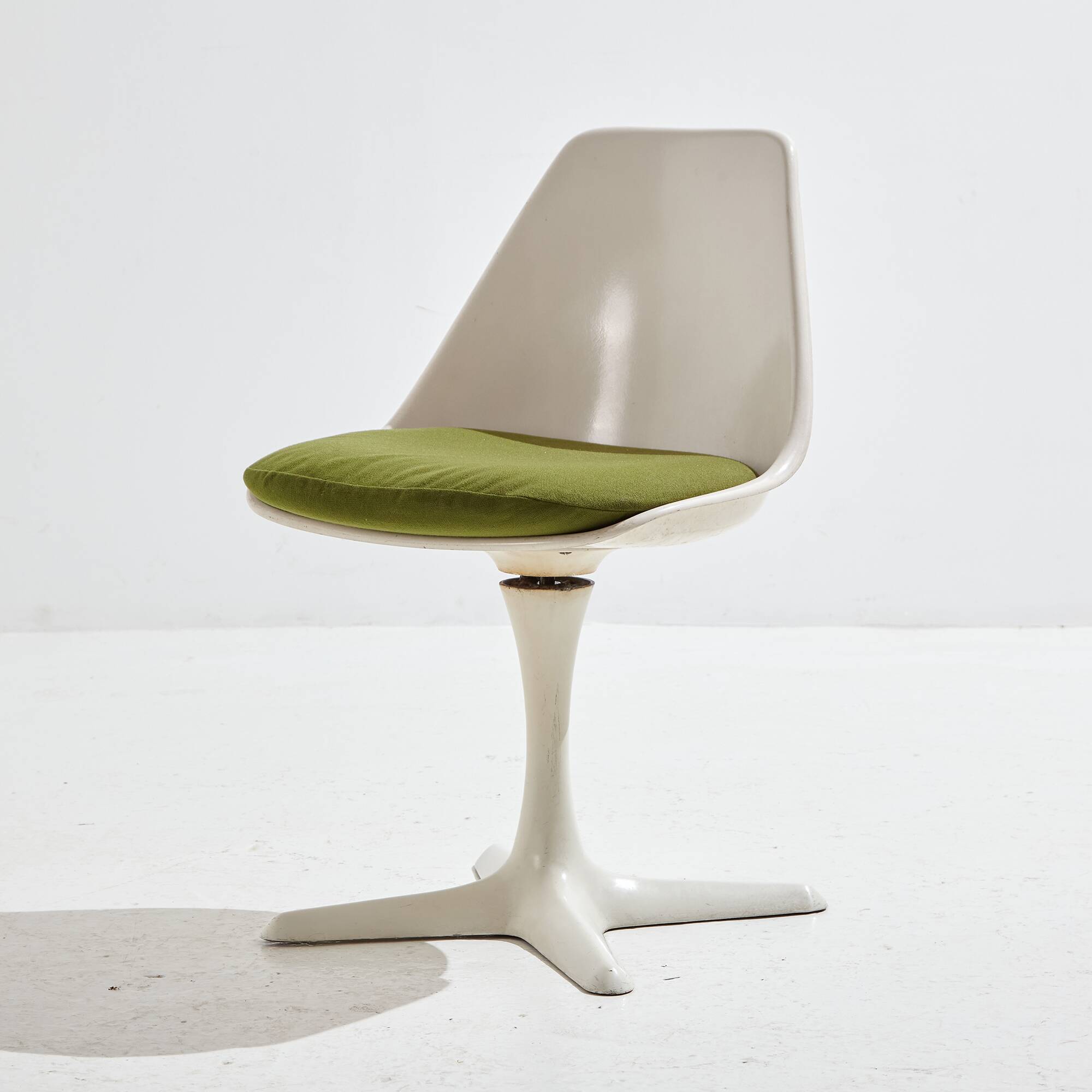 ARKANA DINING SET BY MAURICE BURKE, SET OF 7 (MK9663)