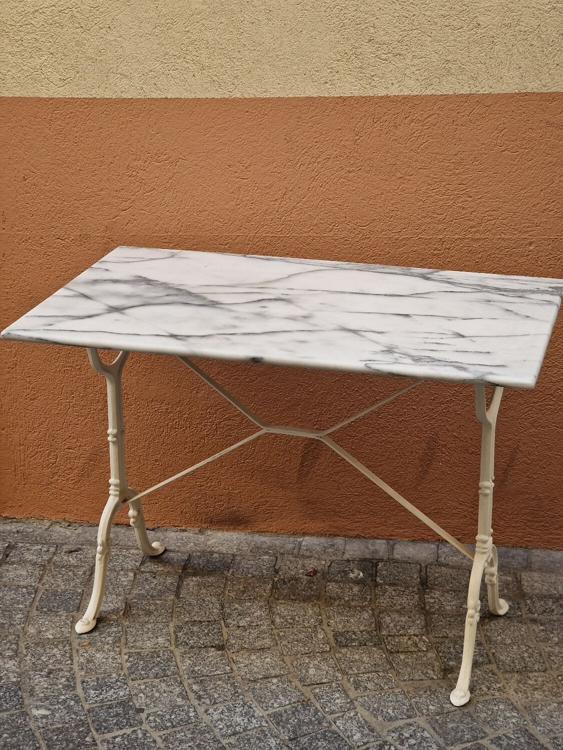 Table bistrot