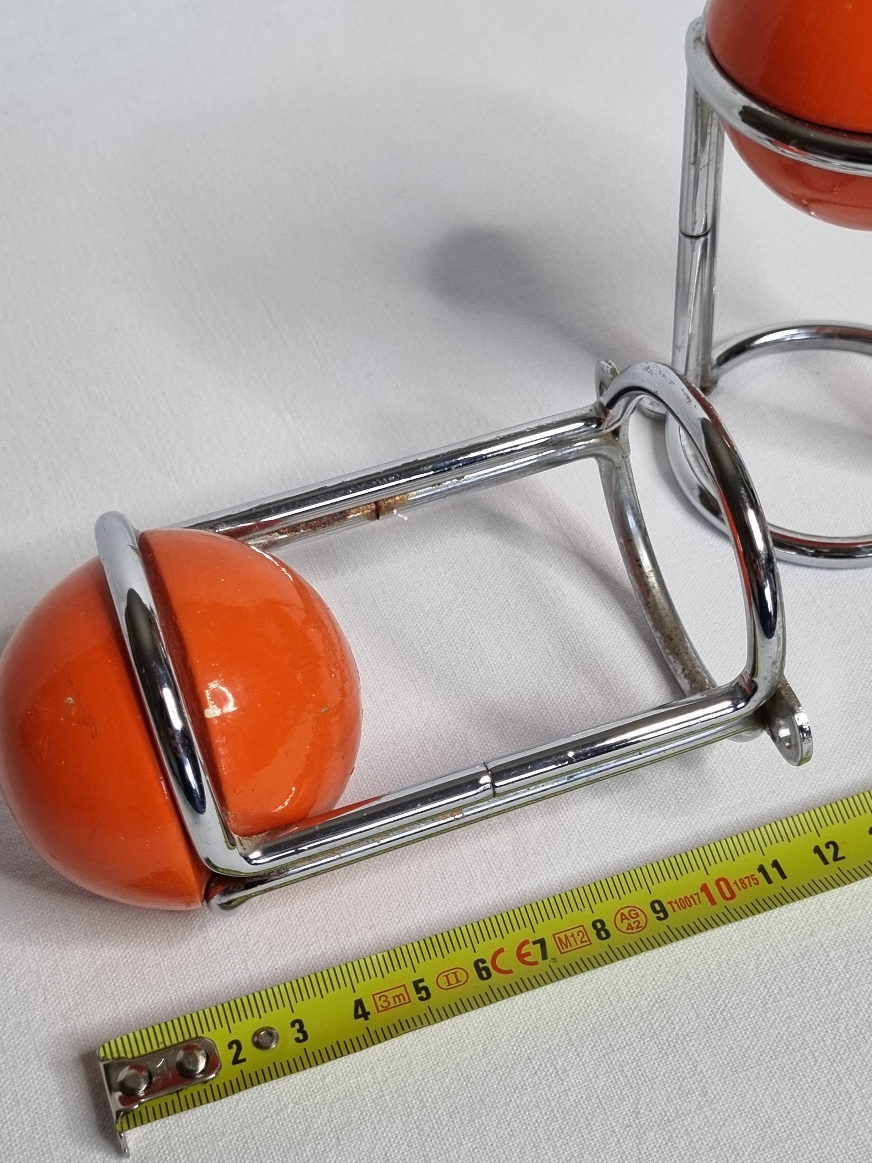 “Space Age” wall coat rack, two spherical coat hooks