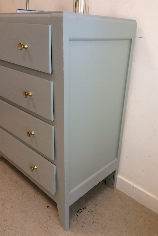 Commode vintage gris safran