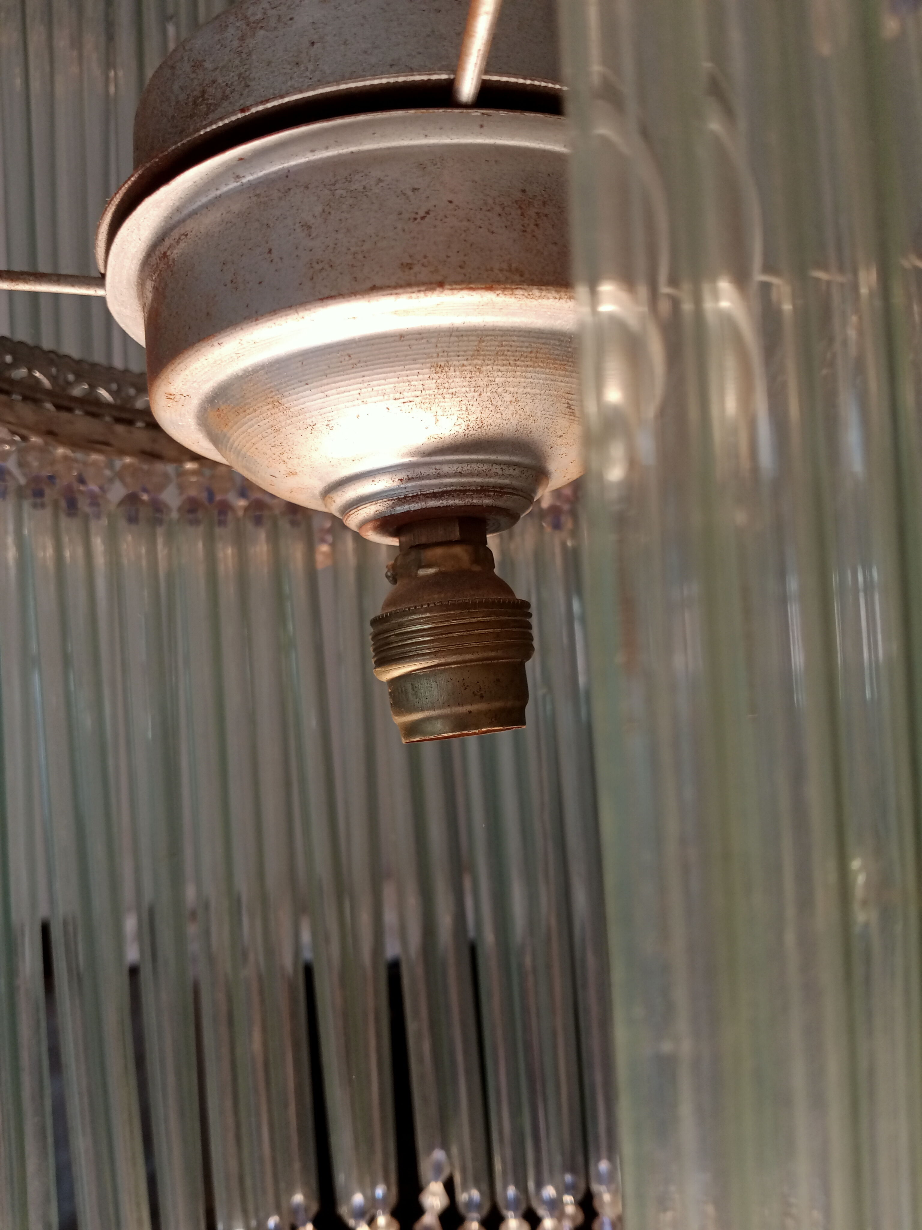 Art Deco suspension