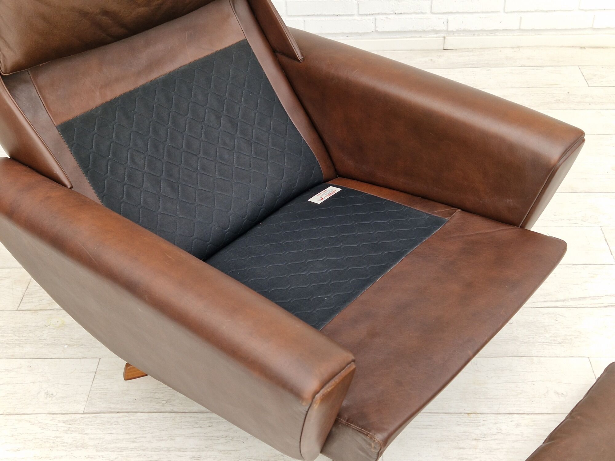1970s, Danish design by Georg Thams for Vejen Møbelfabrik, swivel wingback relax chair.