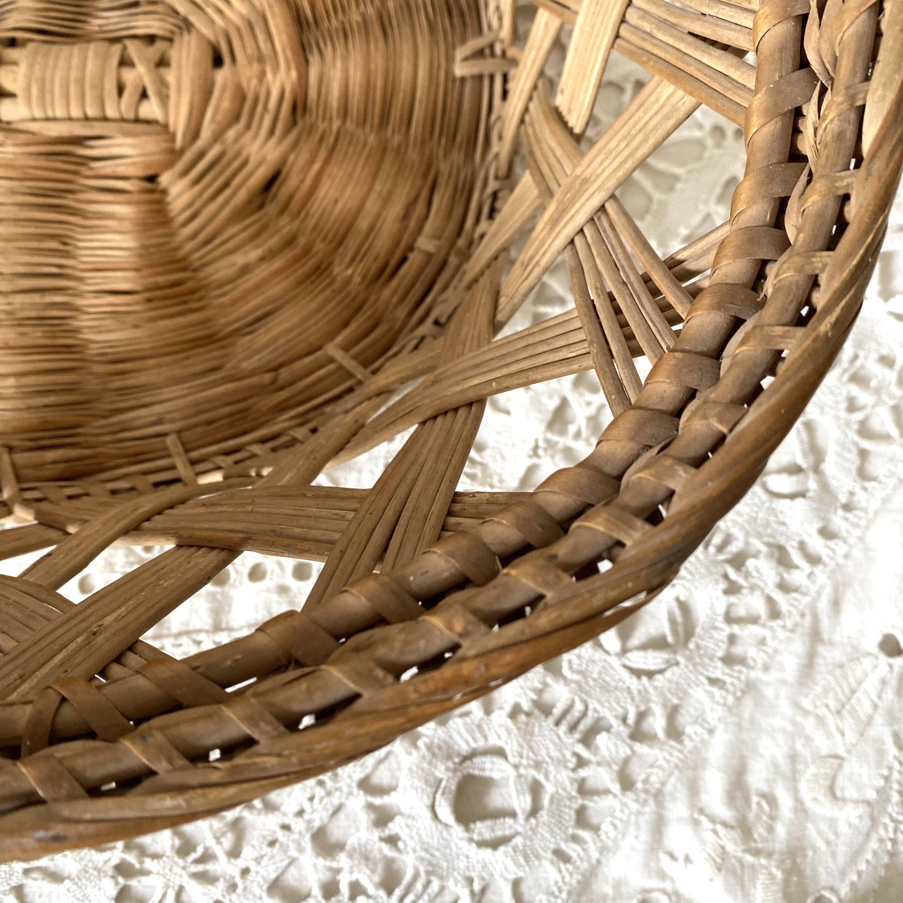Wicker basket, fruit bowl