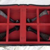 Folding coffee table in Chinese lacquer and characters in stone lasts