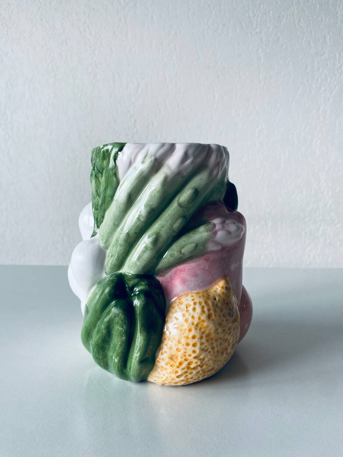 Vegetable slip vase