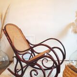Rocking flesh curved wood and sitting in Art Deco cannage style