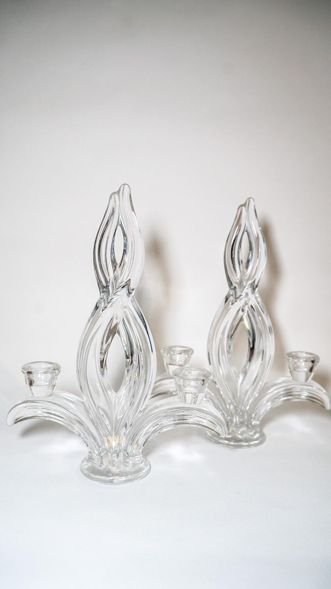 Pair of transparent Vannes crystal candlesticks