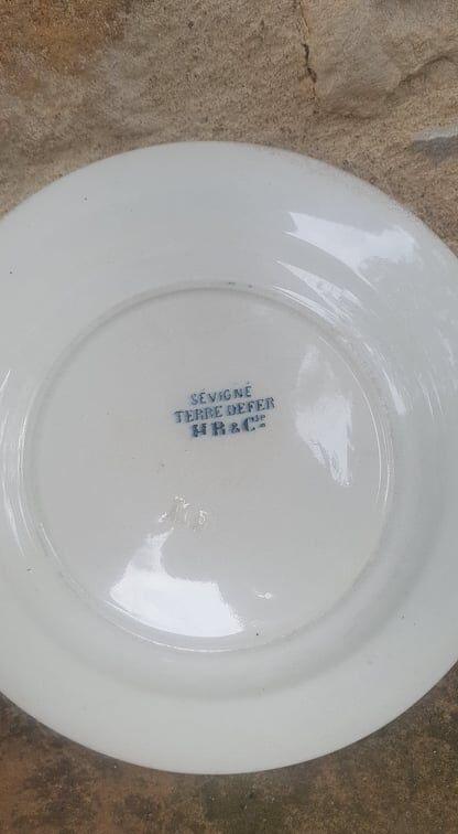 Plate in Iron Earth HB&Cie model Sévigné