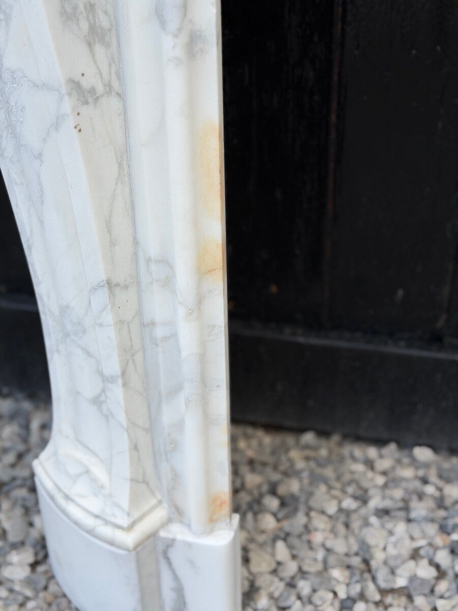 Louis XV style fireplace in Arabescato Carrara marble, circa 1880.