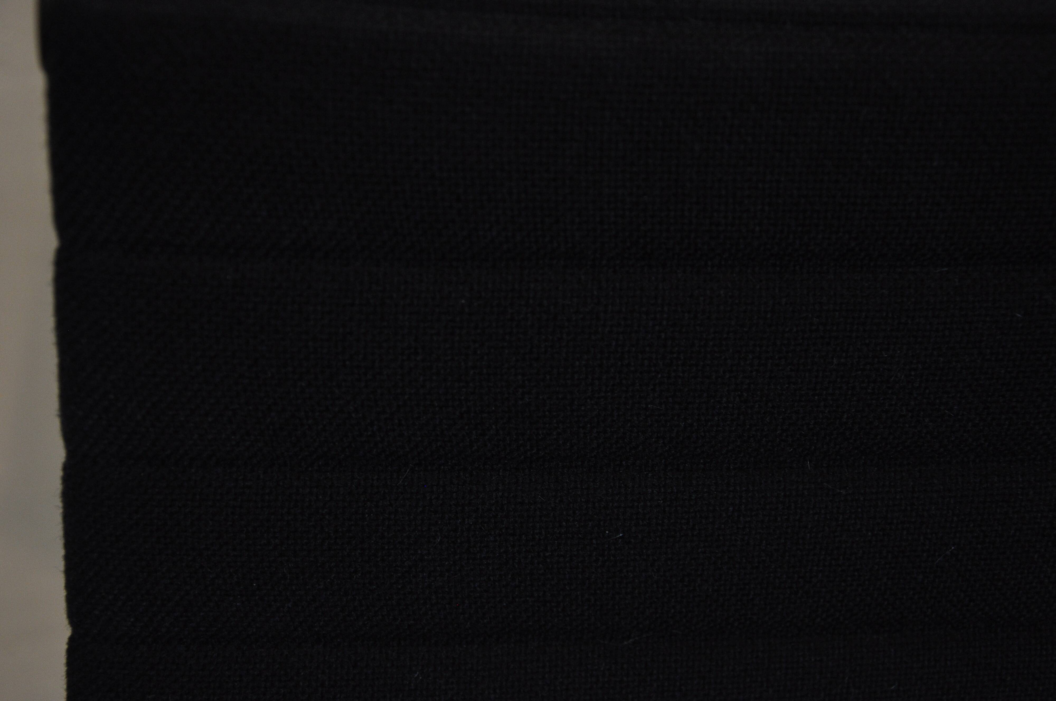 Armchair model EA119 of Charles and Ray Eames, Vitra edition