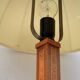 Lampe de table avec incrustations et abat-jour en soie