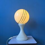 Lampe de table Space Age en verre opalin blanc