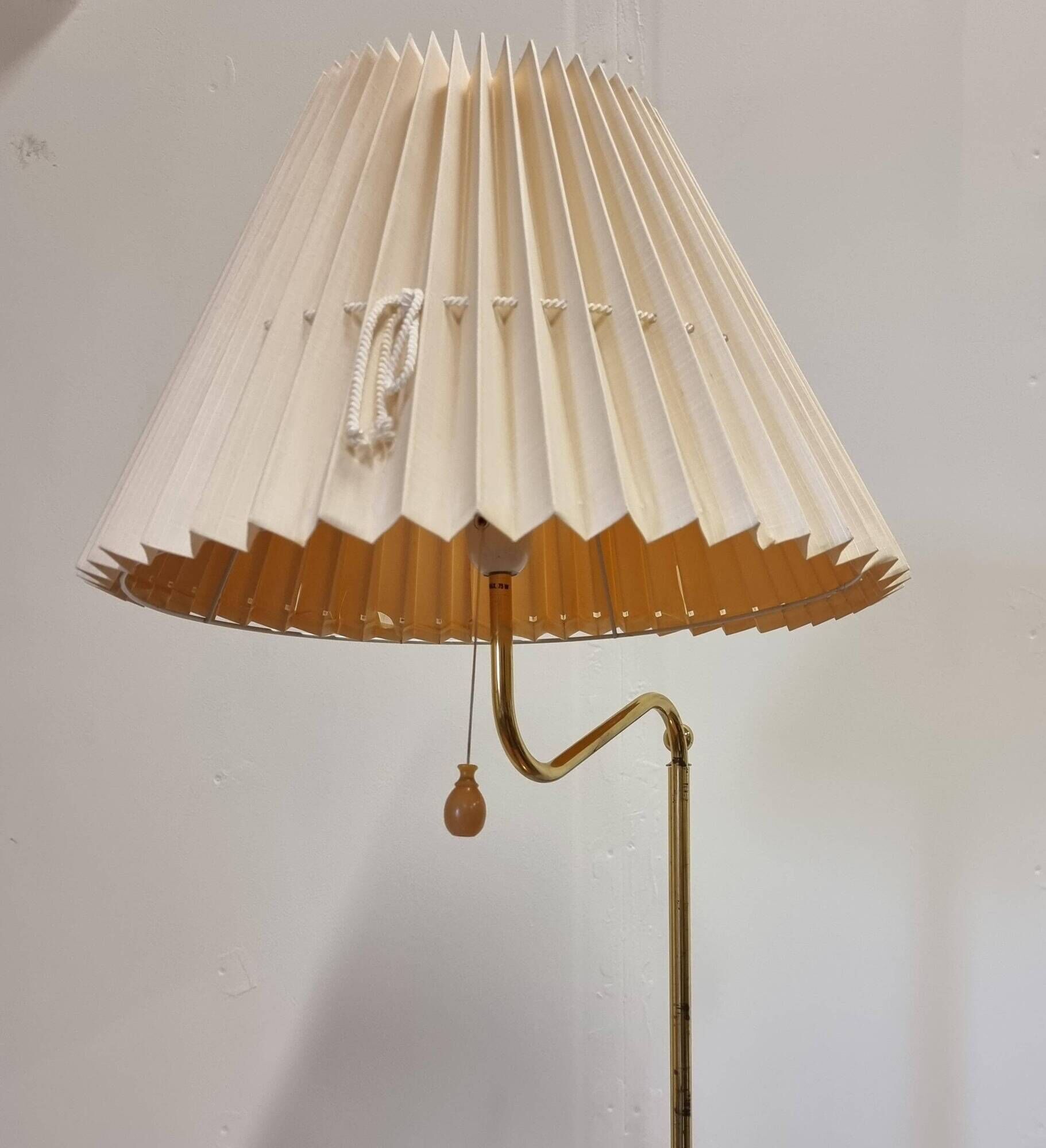 Bergboms, adjustable floor lamp G-132 in brass, Scandinavian / Midcentury Modern