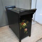 Chinese storage unit