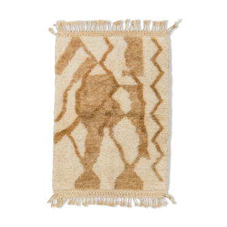 Tapis berbère blanc et beige foncé