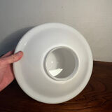 Suspension globe opalin, pavillon doré Pascot