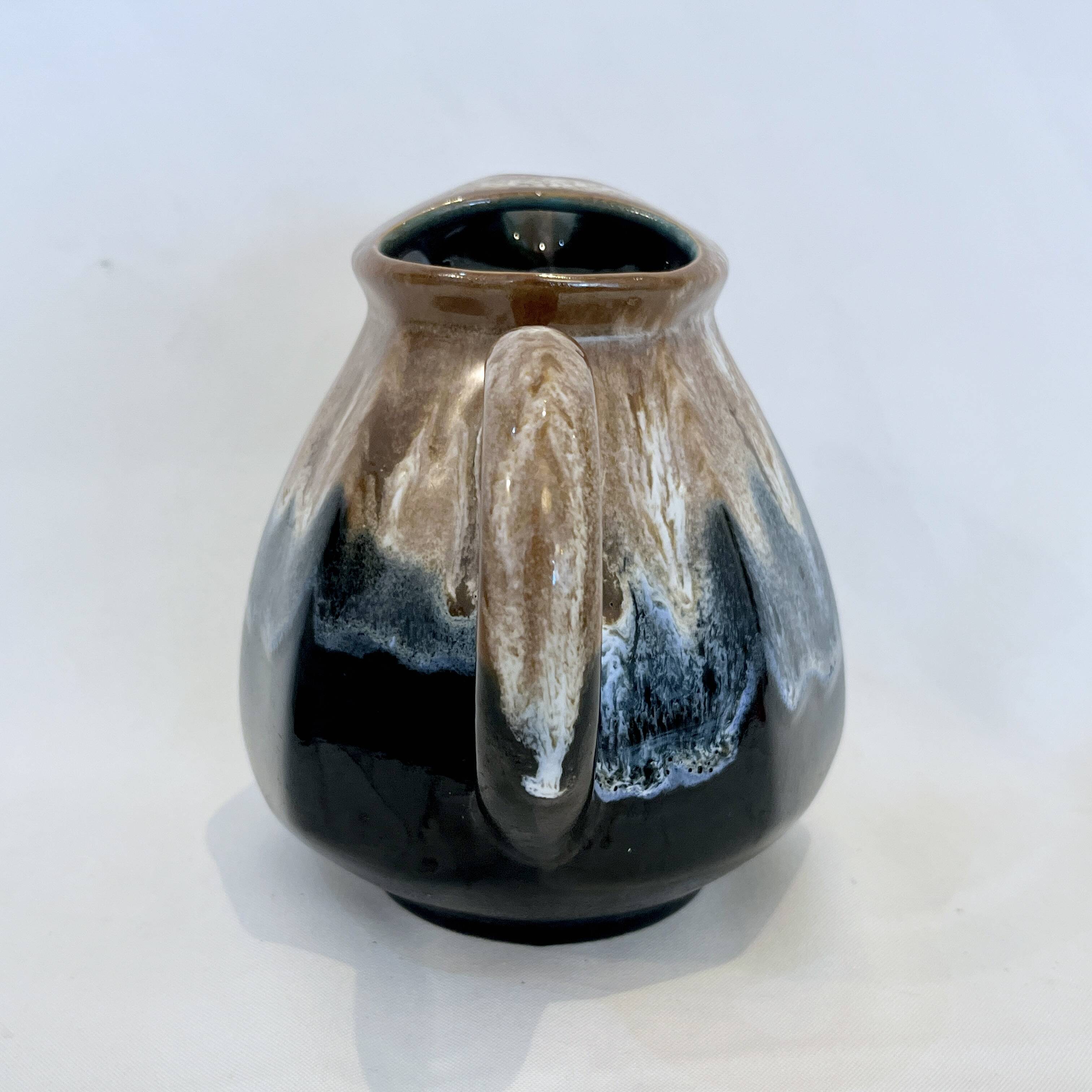 Pichet alpho en grès flammé noir et beige vintage 1930 1940 cruche à eau