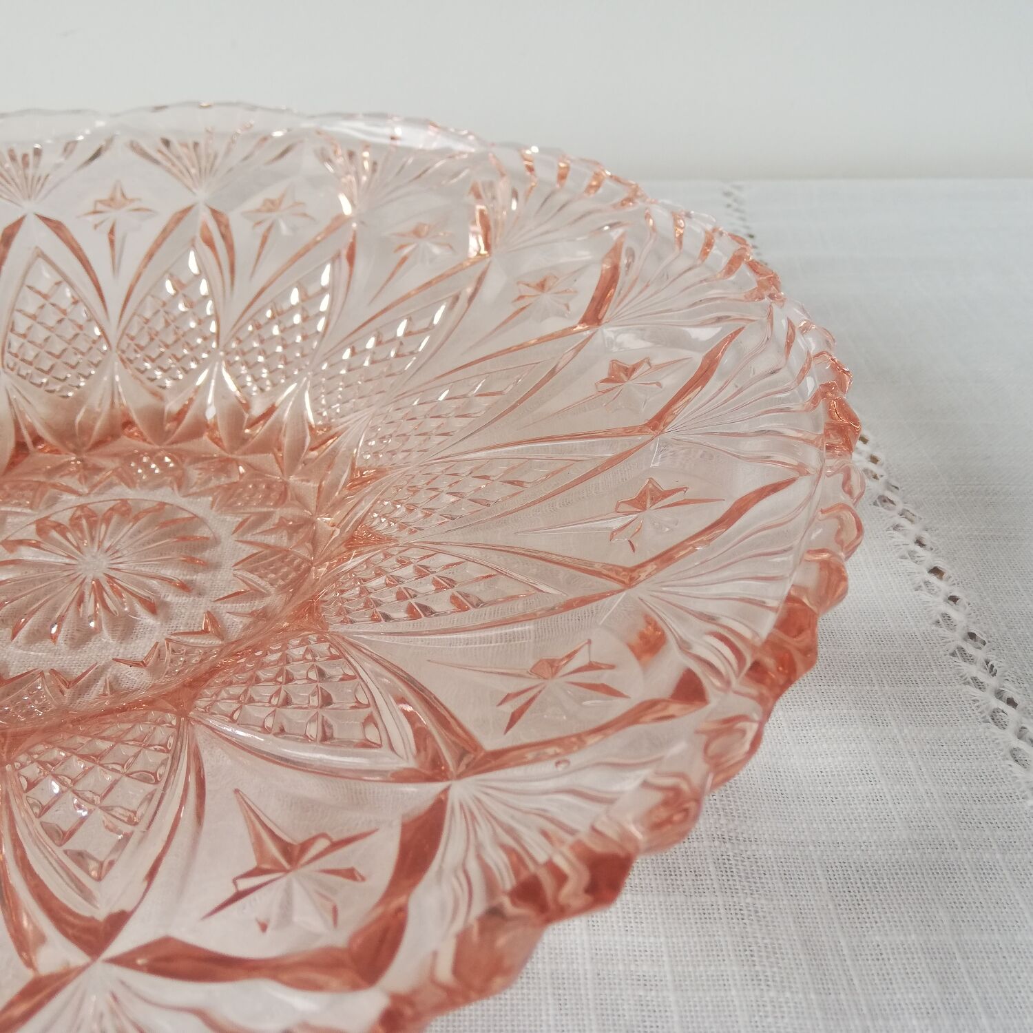 Dish in chiseled glass