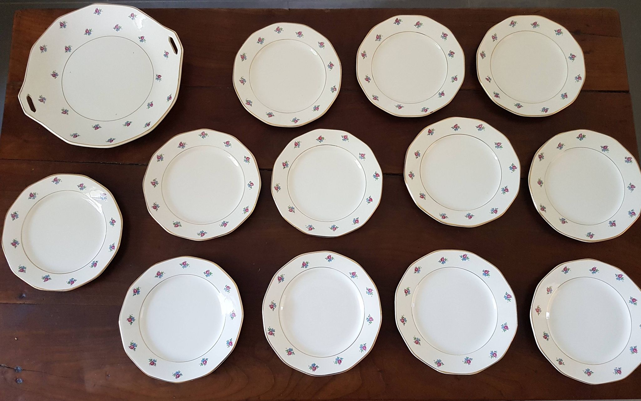 Dessert service