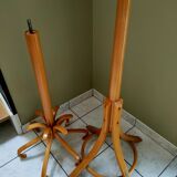 Baumann parrot coat rack