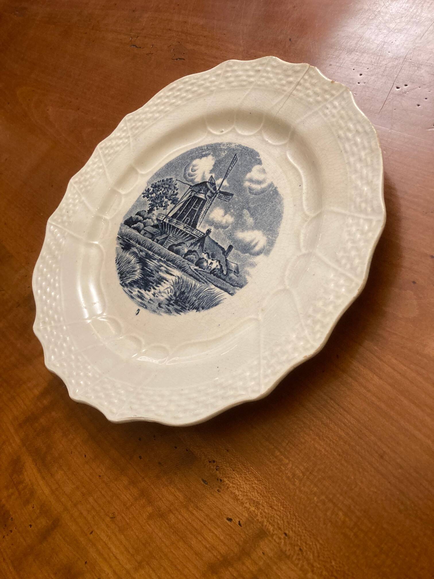 Assiette rare ancienne décor bleu Delft