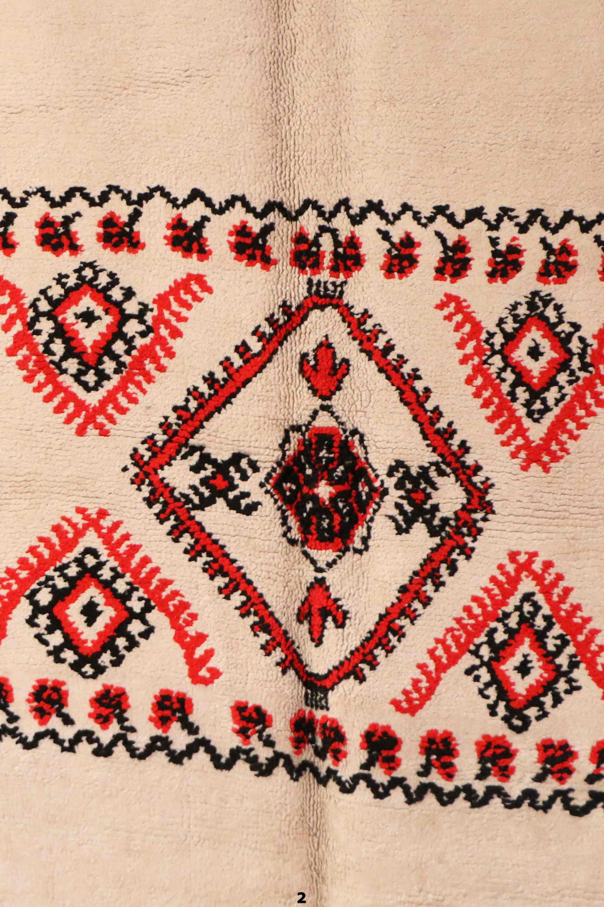 Moroccan carpet white - 131 x 237 cm