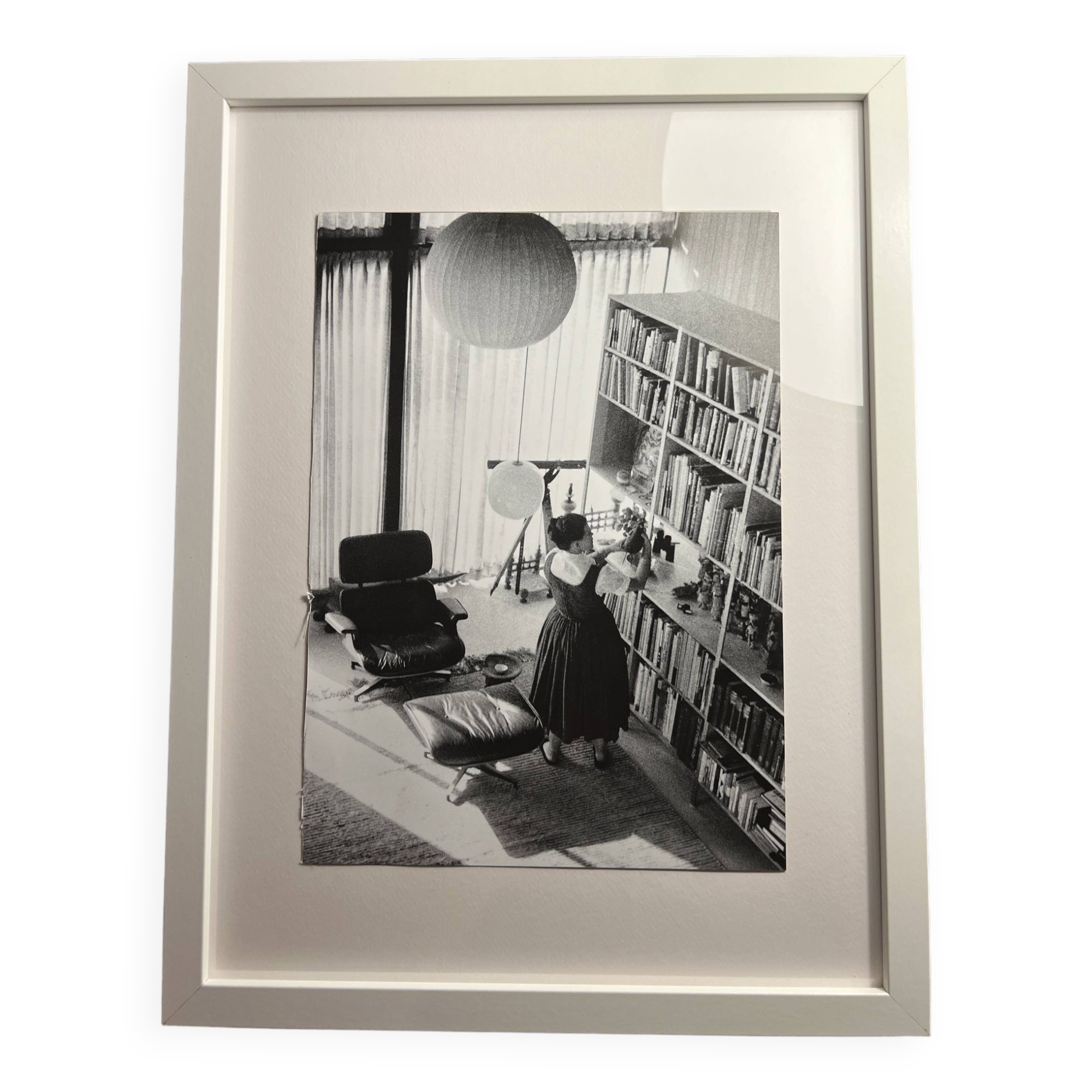 Photo ray eames eames house lounge chair herman miller