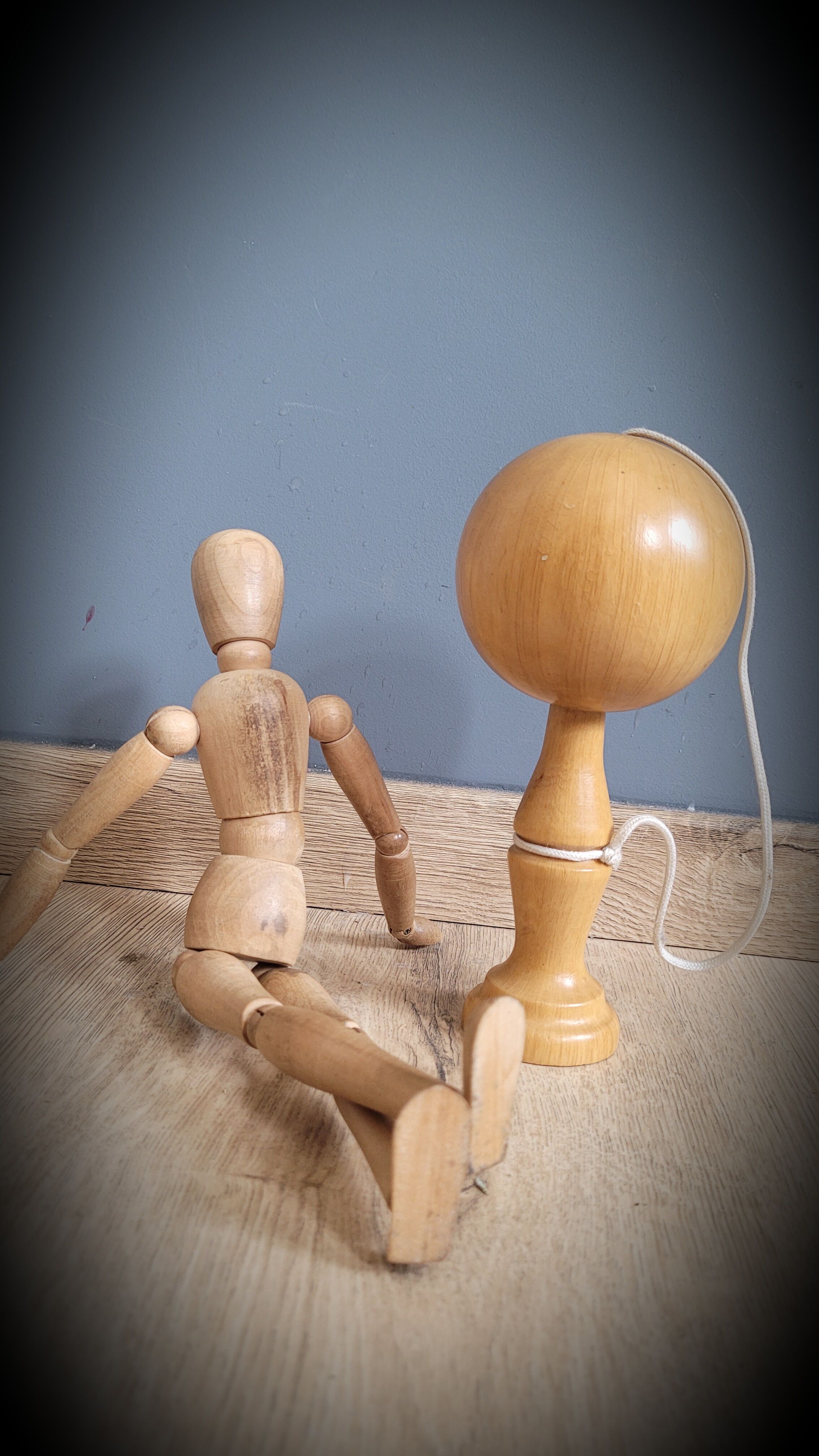 Bilboquet solid wood