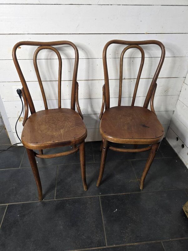 Paire de chaises de bistrot en bois courbé