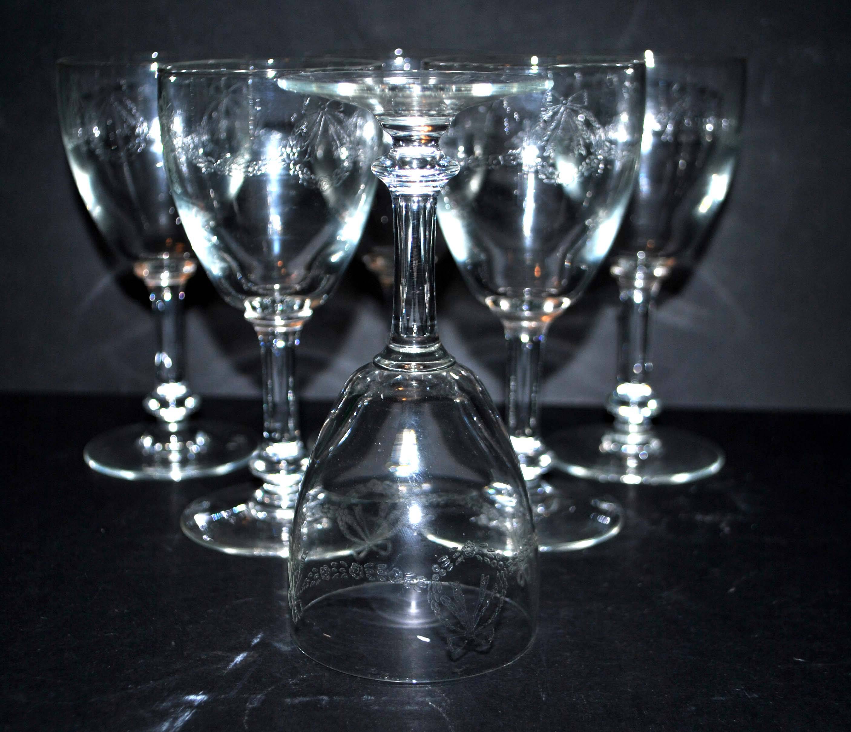 Lot de 6 verres à pied anciens en cristal gravé à l'acide - décor guirlande de fleurs noeuds 1900