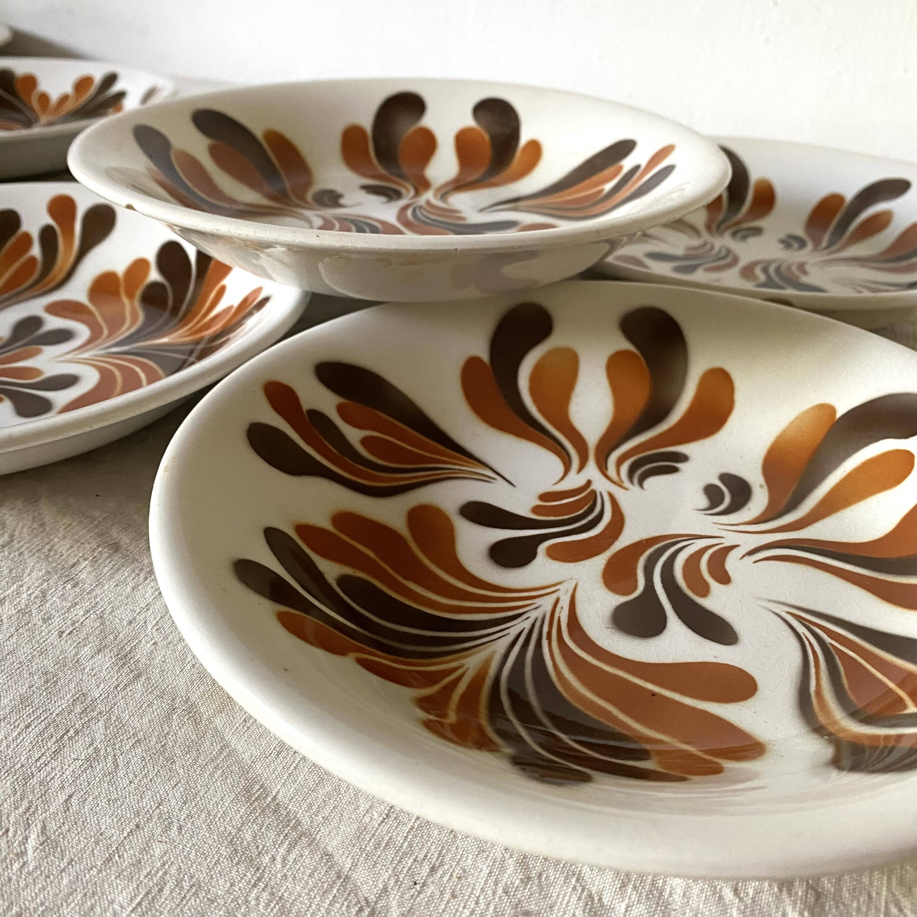 Vintage 20-piece service, deep, flat and dessert plates