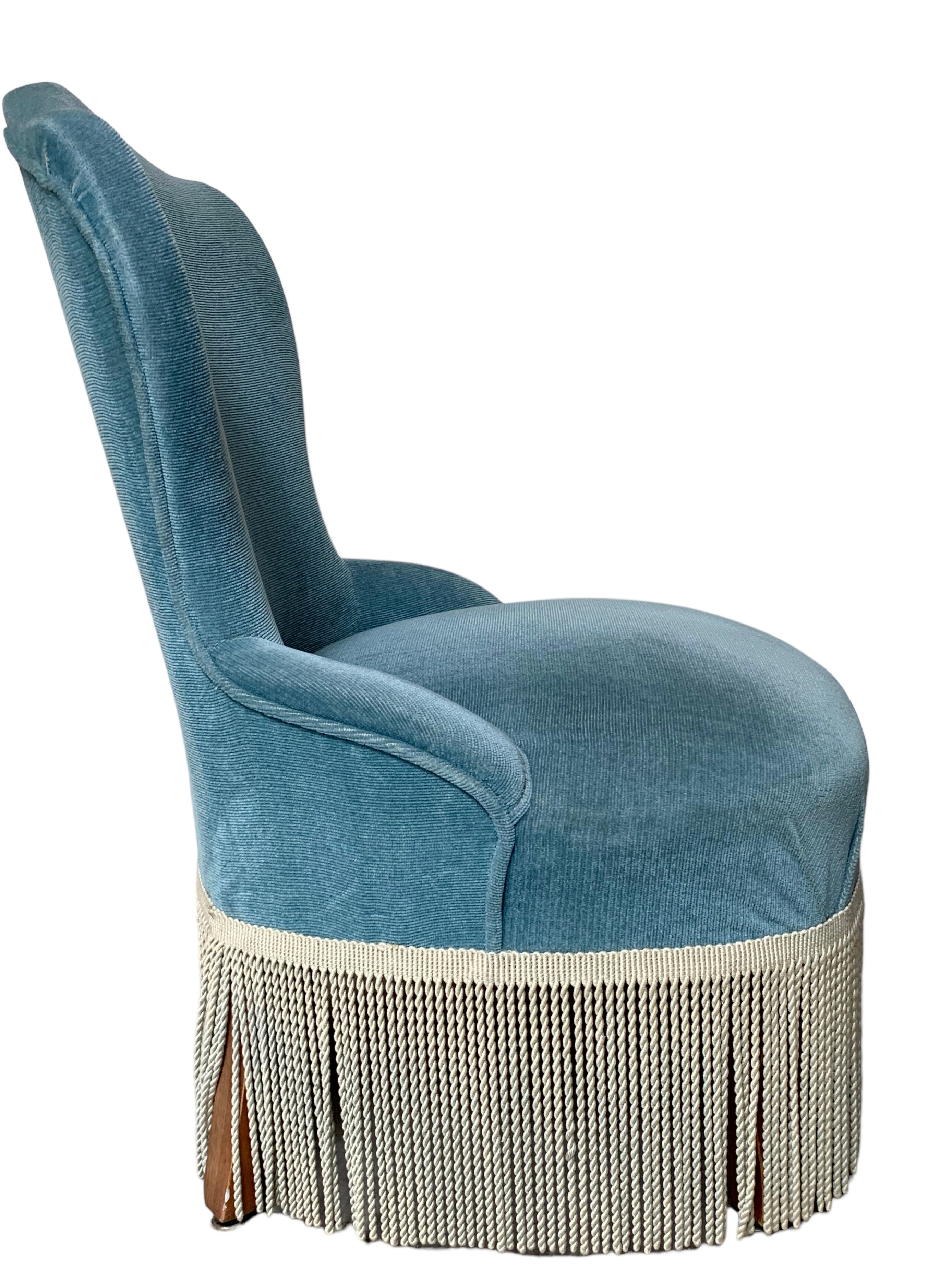 Paire de fauteuils crapaud velours bleu 1970
