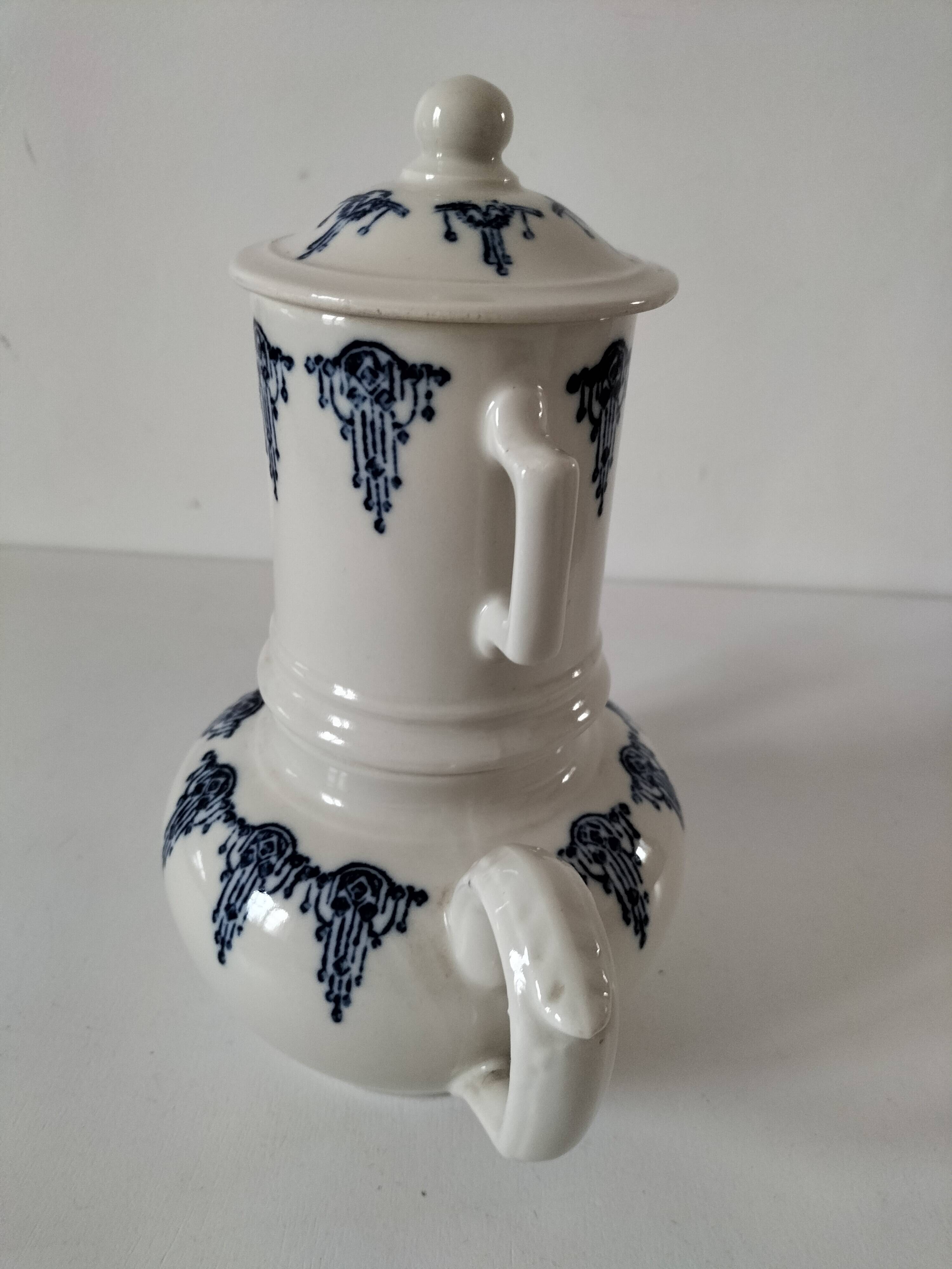 Saint Uze teapot or herbal tea maker