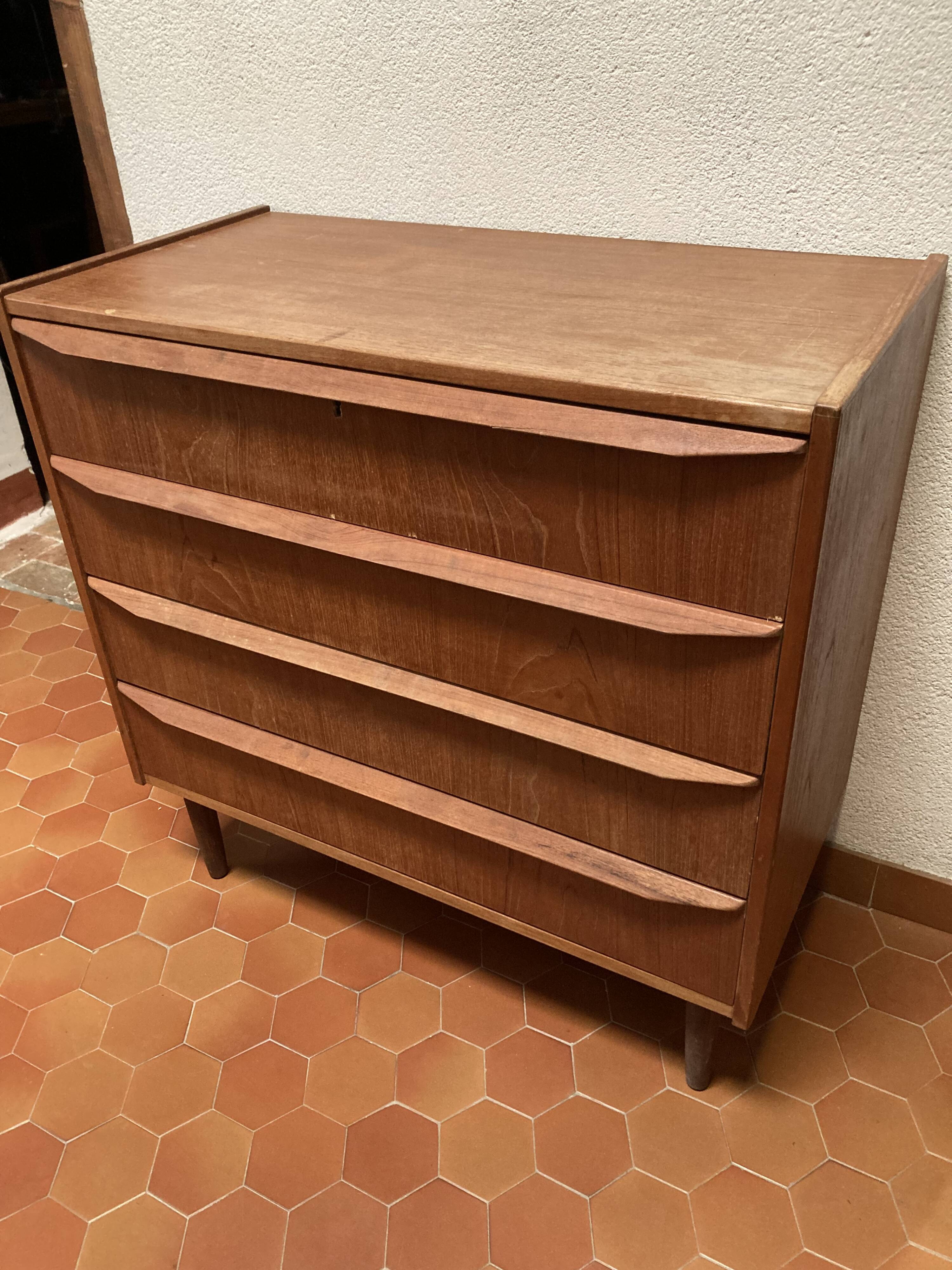 Vintage Scandinavian style chest of drawers