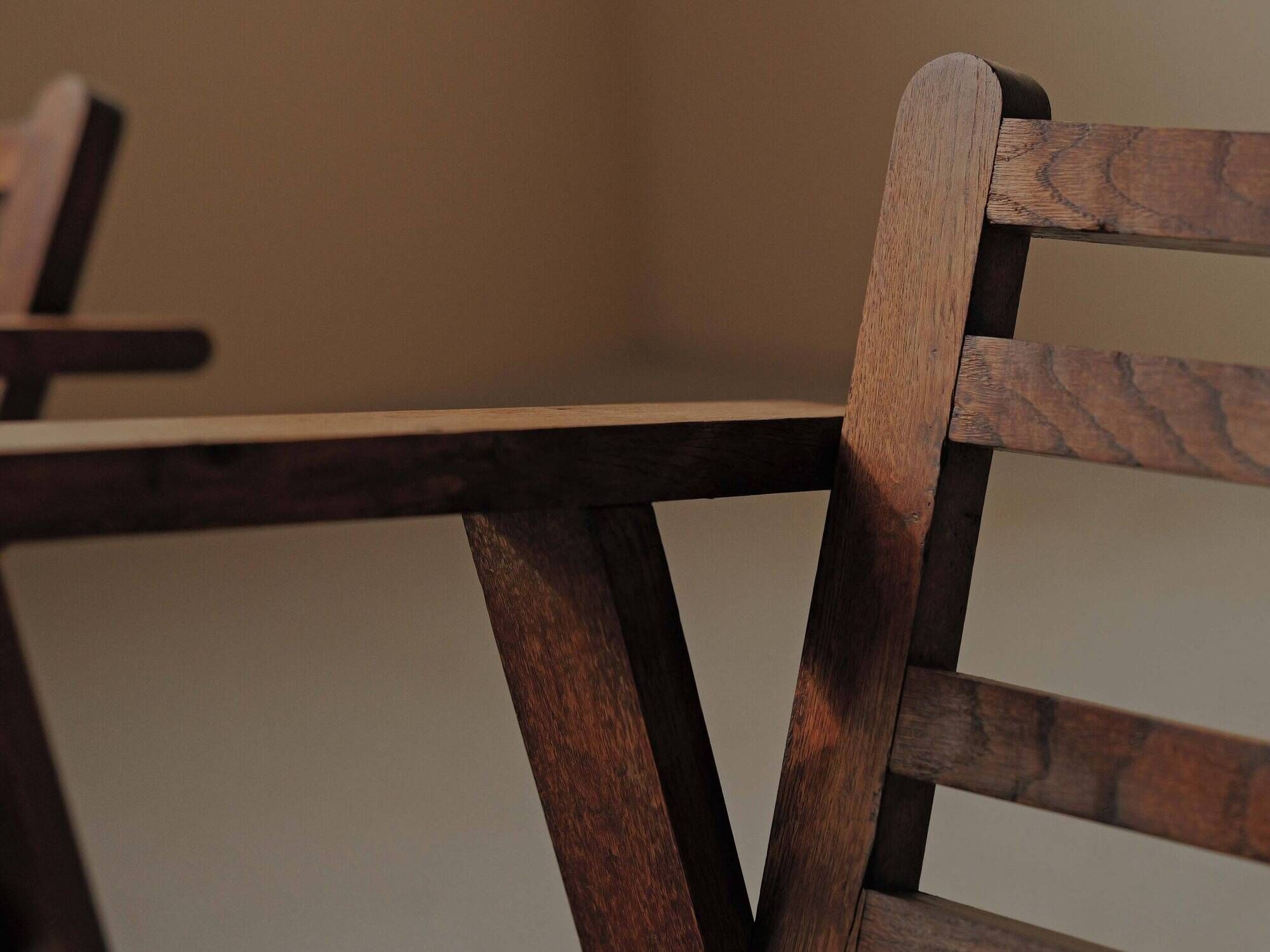 Pair of modernist armchairs in oak, Reconstruction, circa 1940