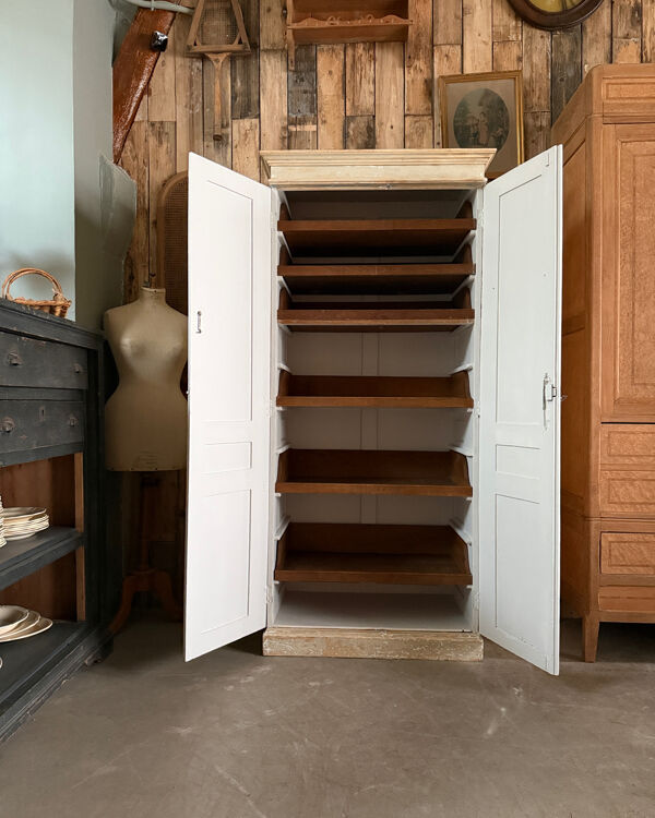 Armoire parisienne patinée (rénovée)