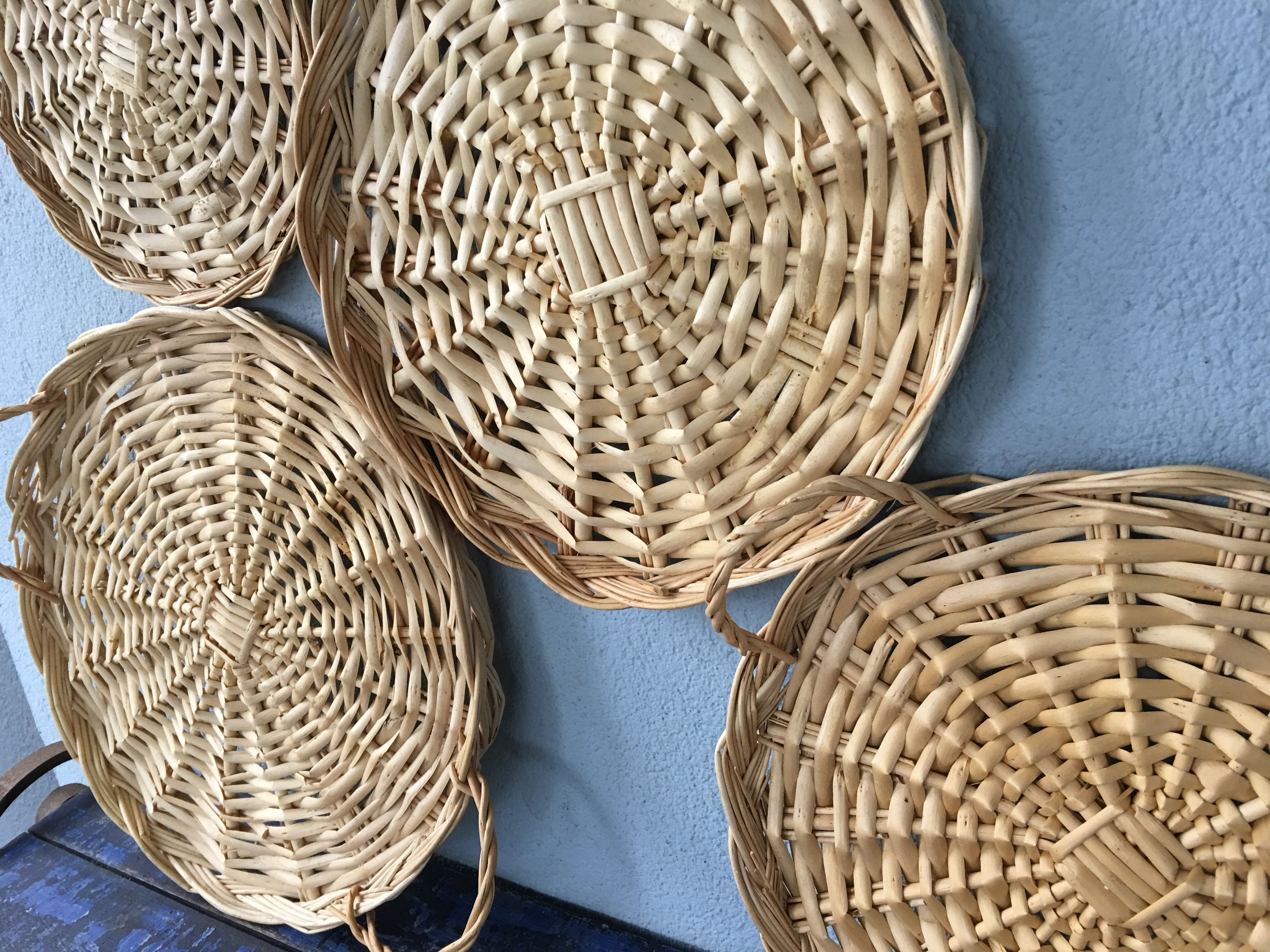 Lot de 4 plateaux rotin