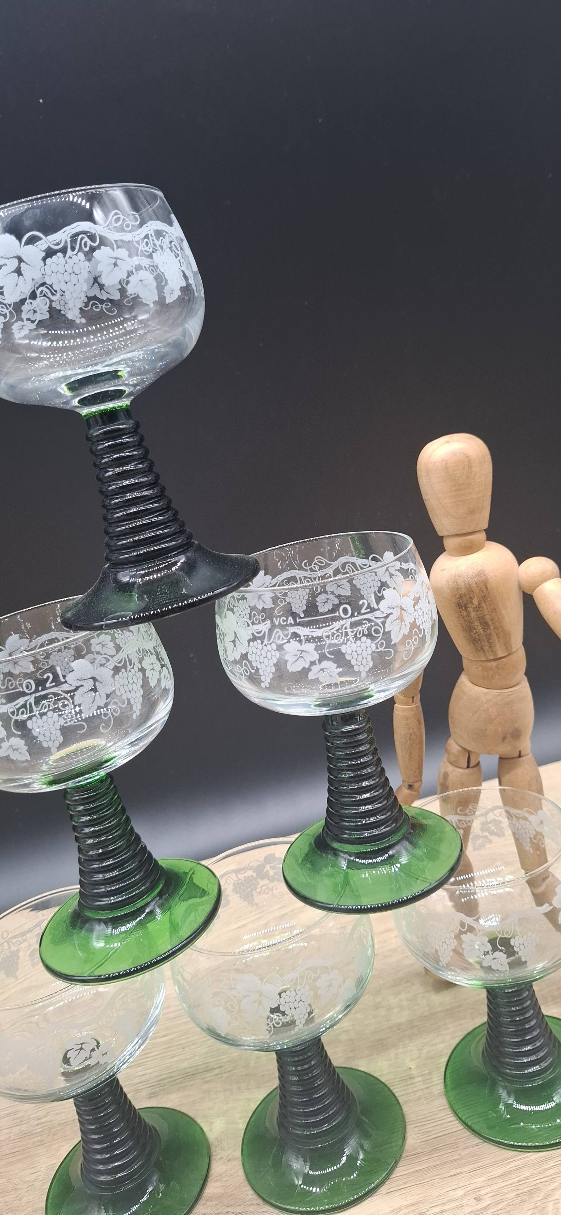 Set of 6 engraved Roemer wine glasses