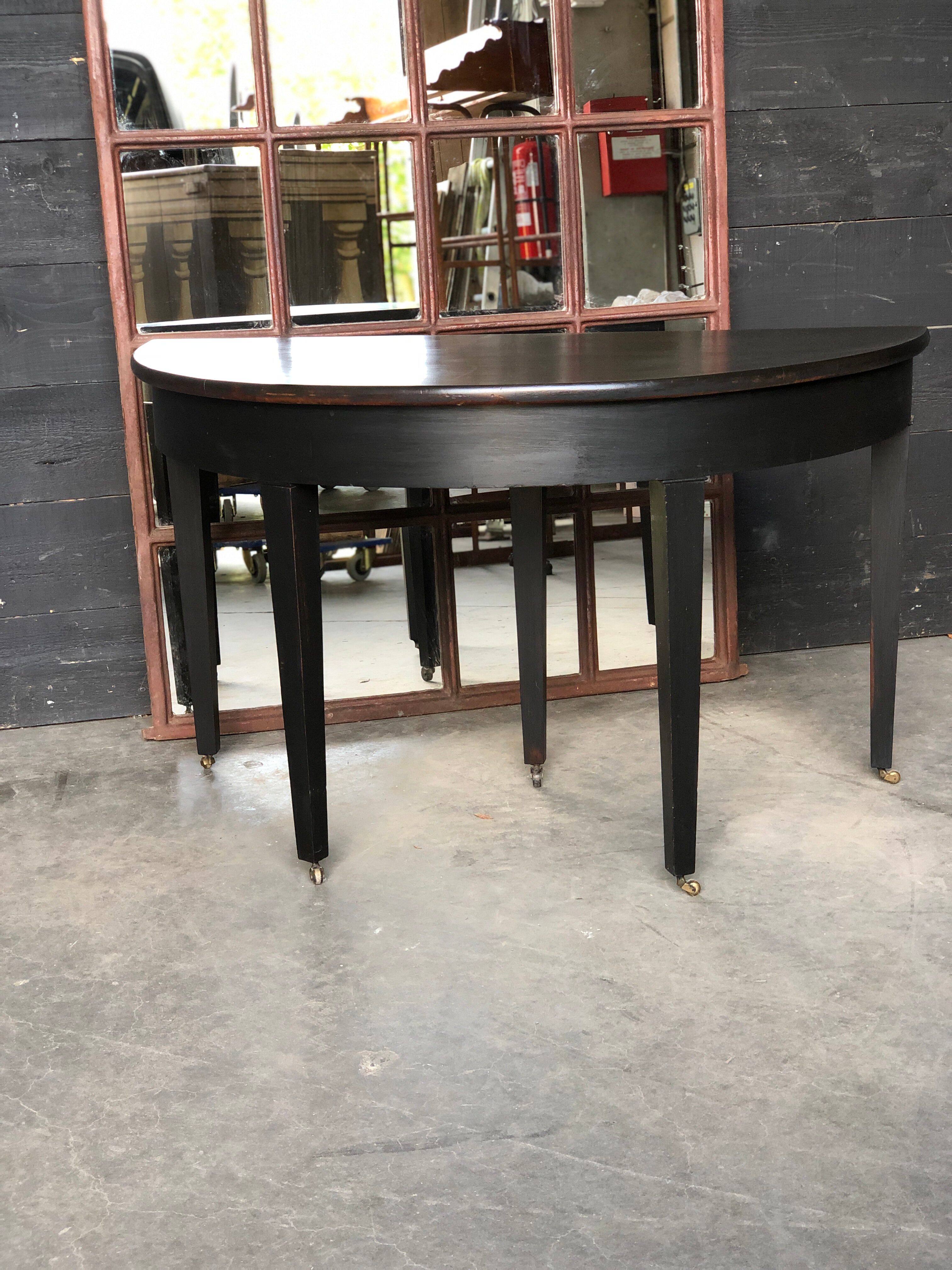 Console half moon shape