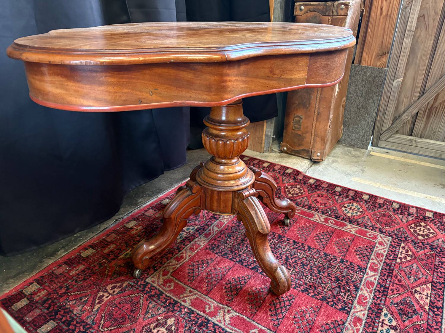 Antique wooden table – Napoleon III / Victorian style – With drawers