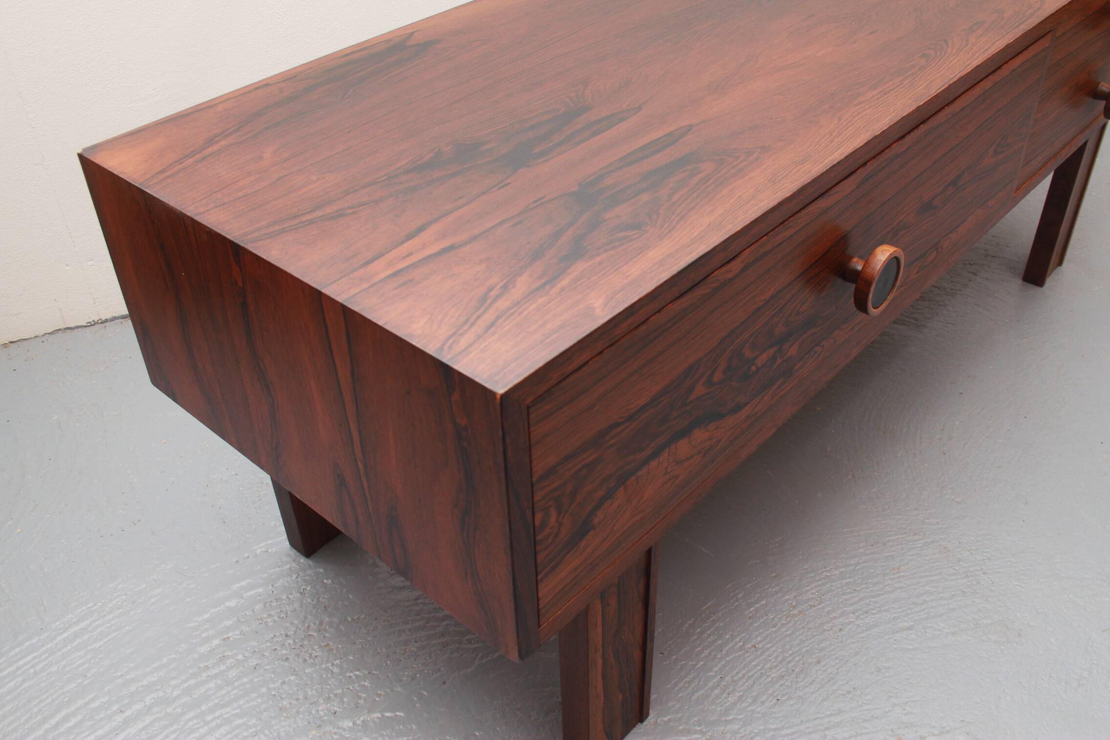 Commode des années 1970 en palissandre