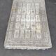 Elegant silk rug with arabesque decoration, 270 x 185 cm